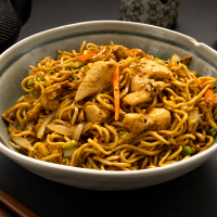 Yakisoba gambas y verduras