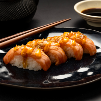 Nigiri Salmón flameado