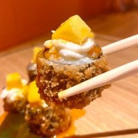 Hosomaki frito mango